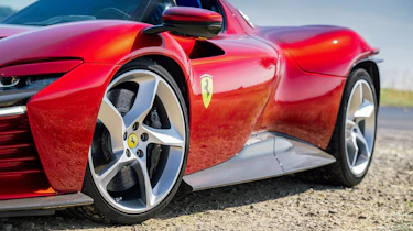 Ferrari SP3 Ionia – surfacing