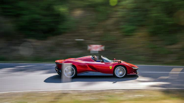 Ferrari SP3 Ionia – side