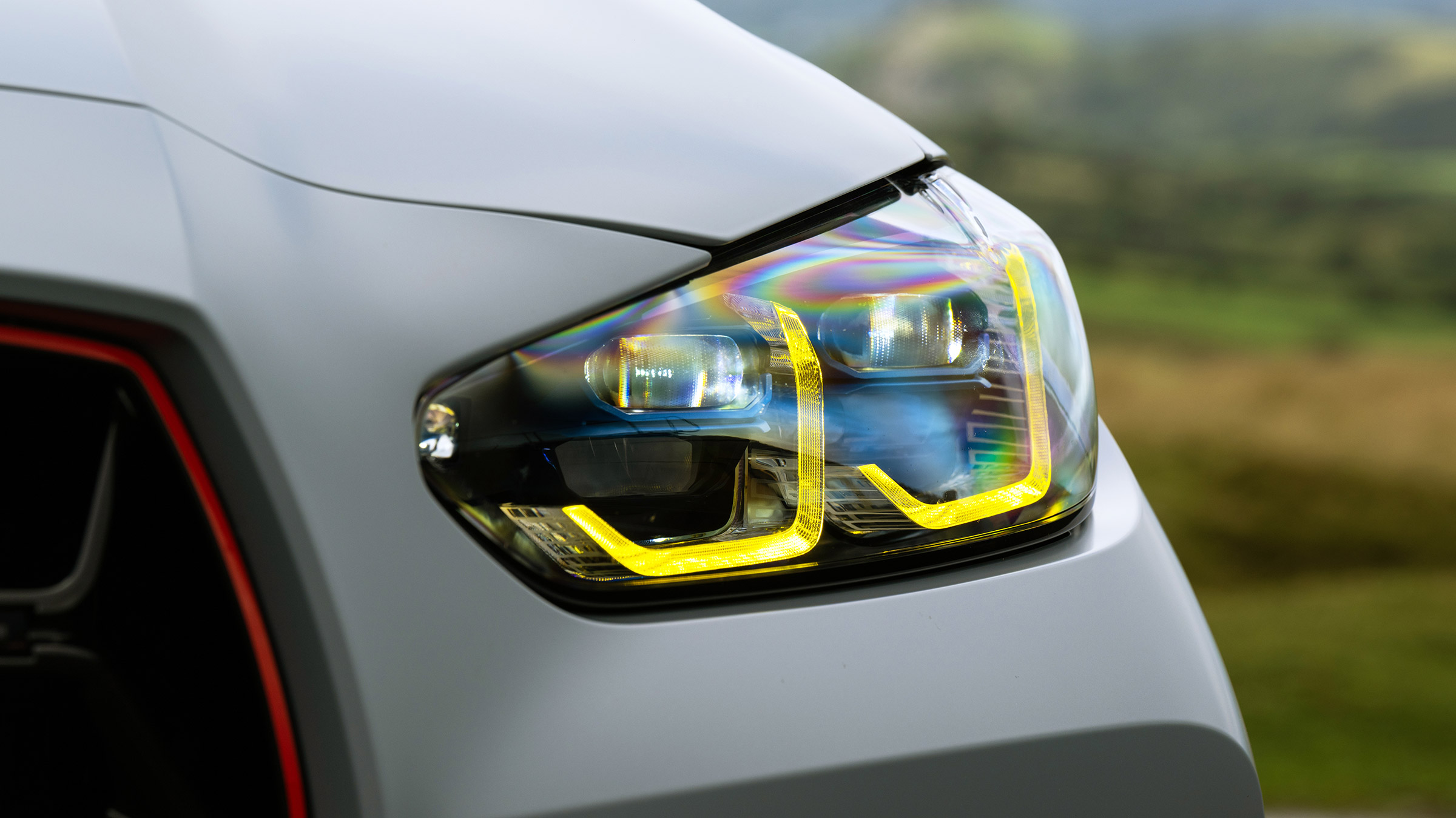 BMW M4 CSL – headlights