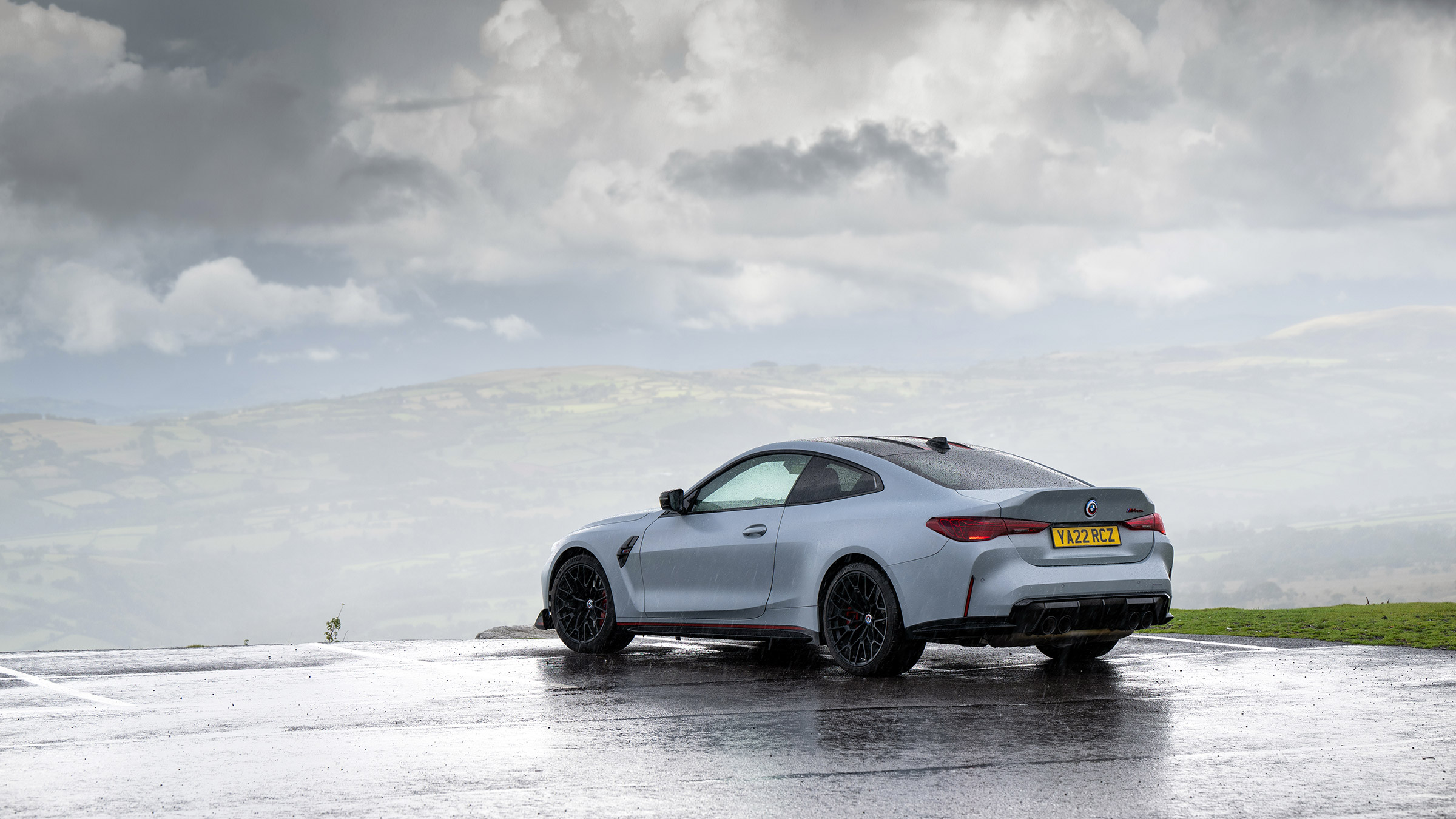 BMW M4 CSL – rear static