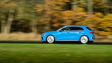 Audi S3 2022 – blue side