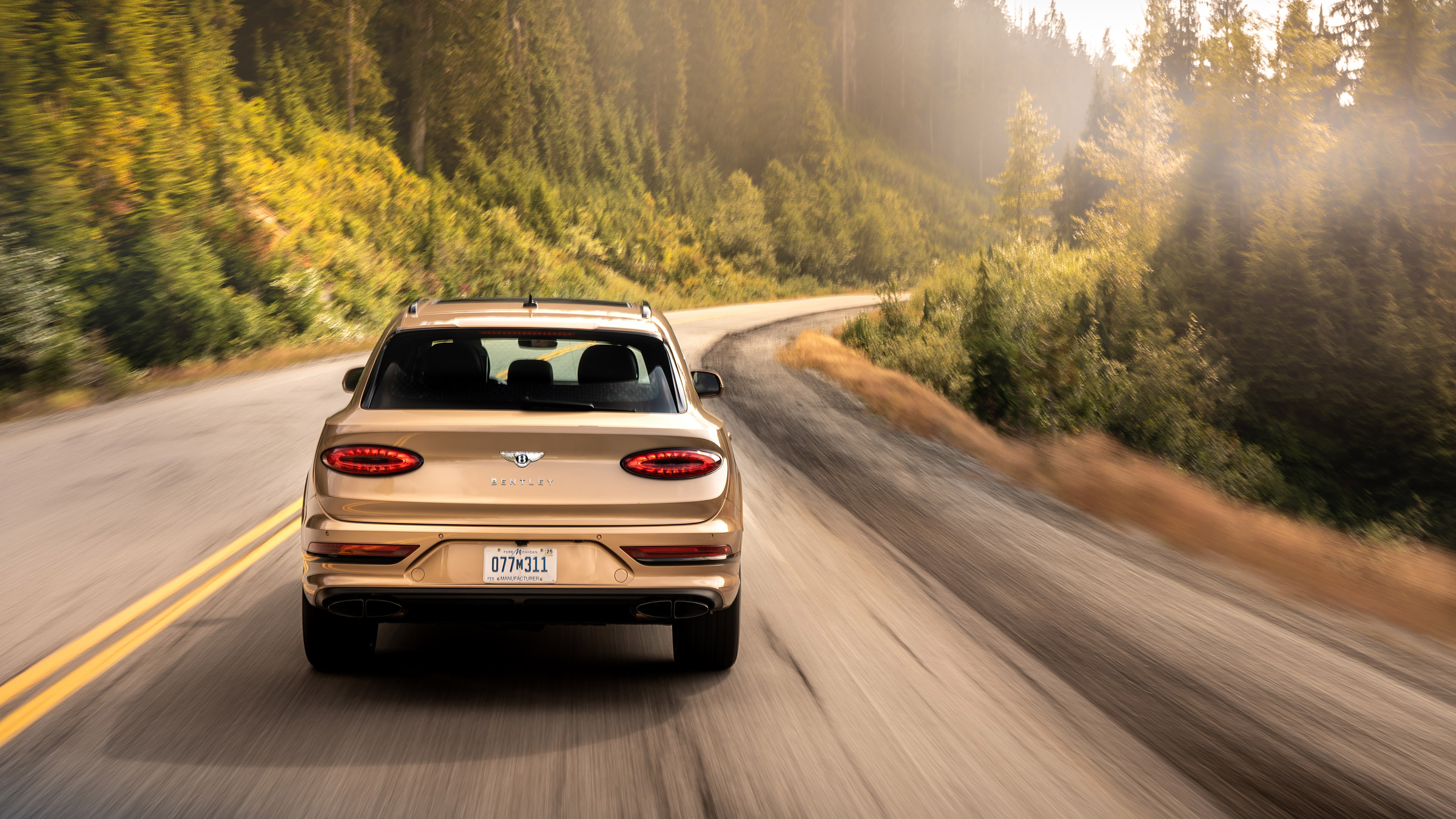 Bentley Bentayga EWB – rear tracking