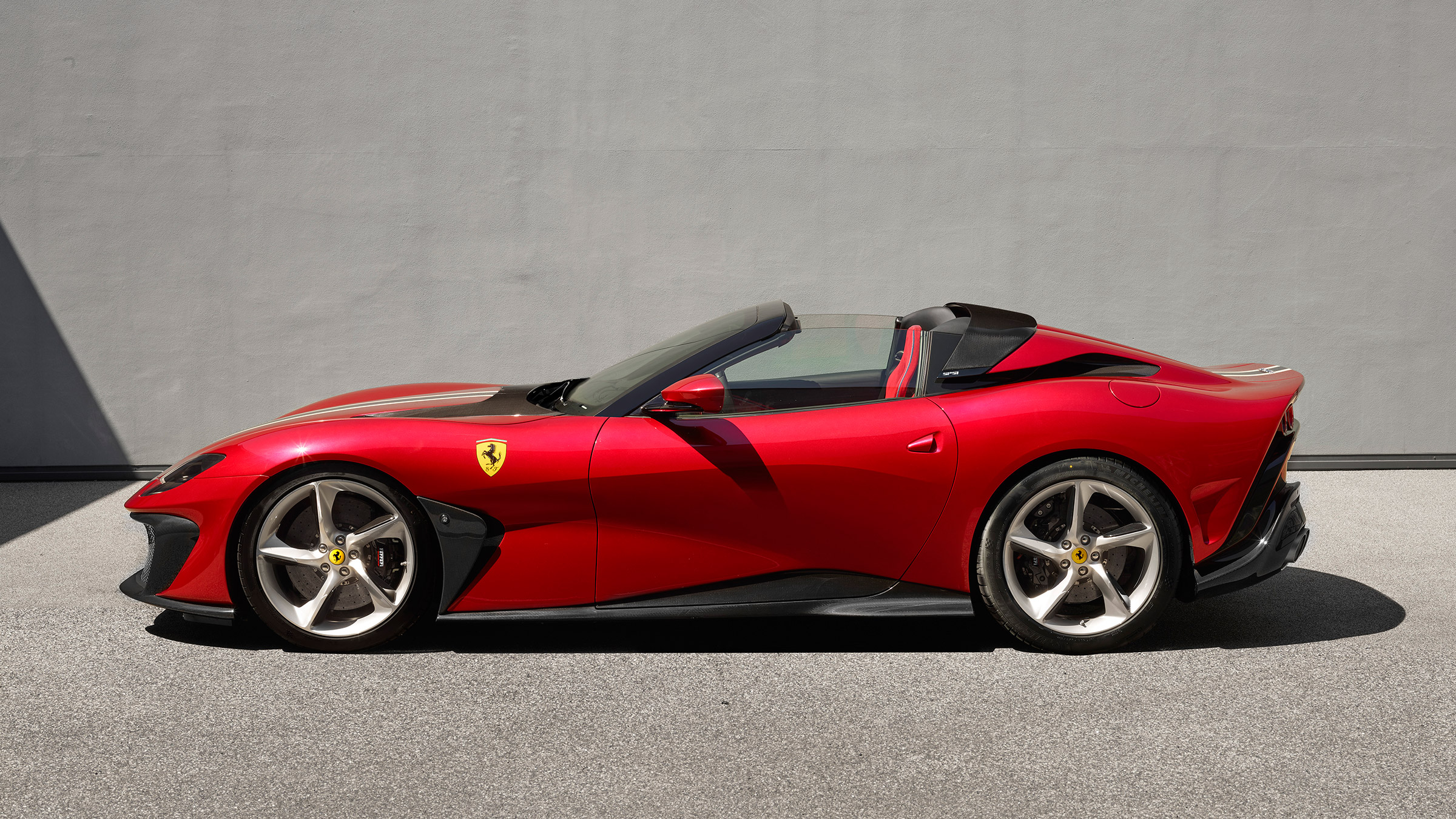 Ferrari SP51 – side