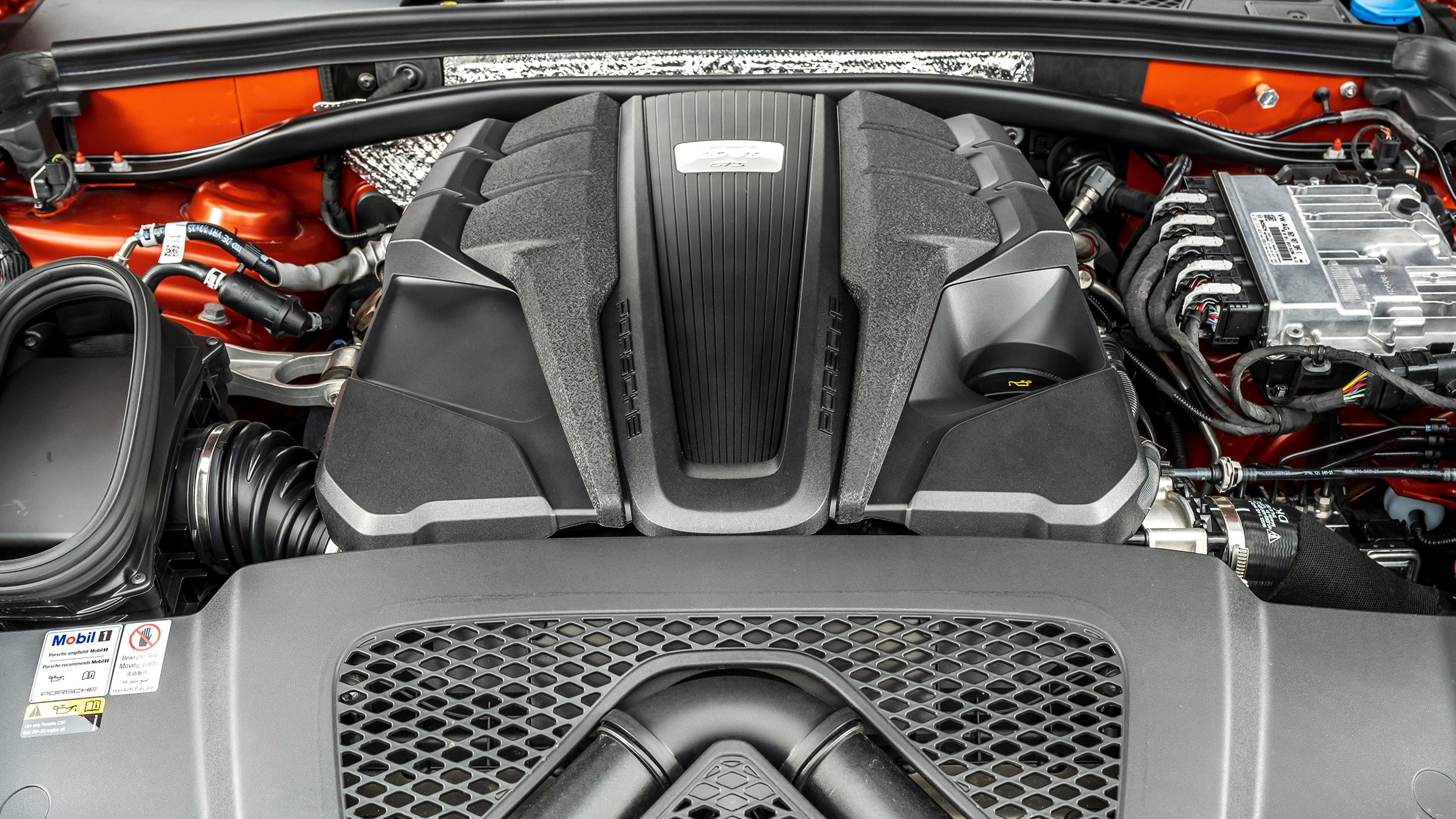 Porsche Macan GTS MY22 – engine