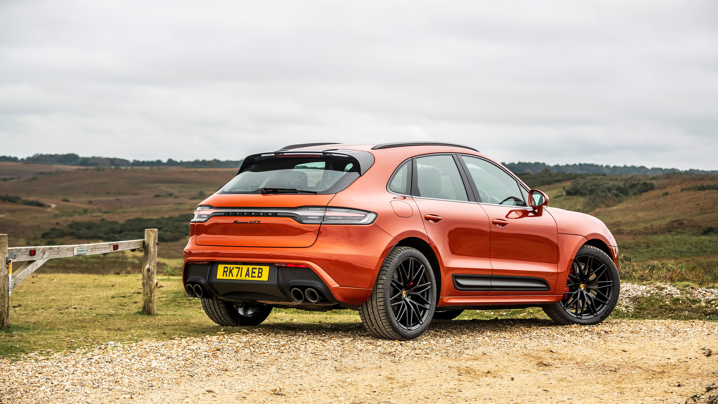 Porsche Macan GTS MY22 – rear static