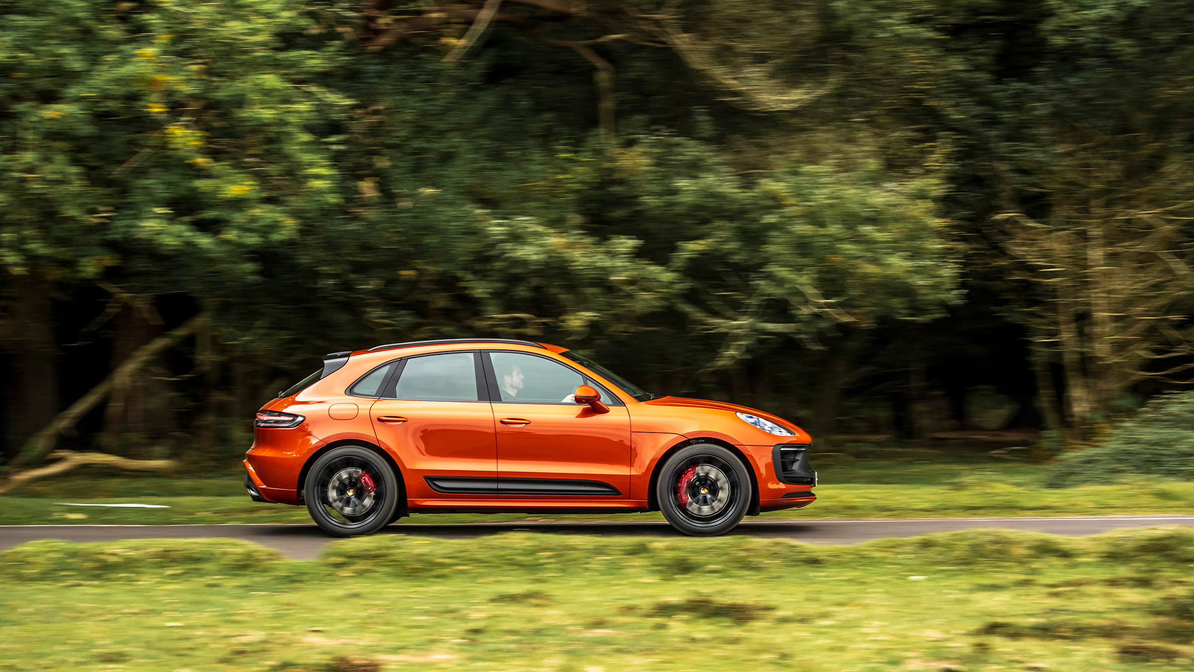 Porsche Macan GTS MY22 – side
