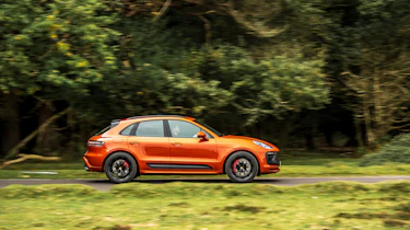 Porsche Macan GTS MY22 – side
