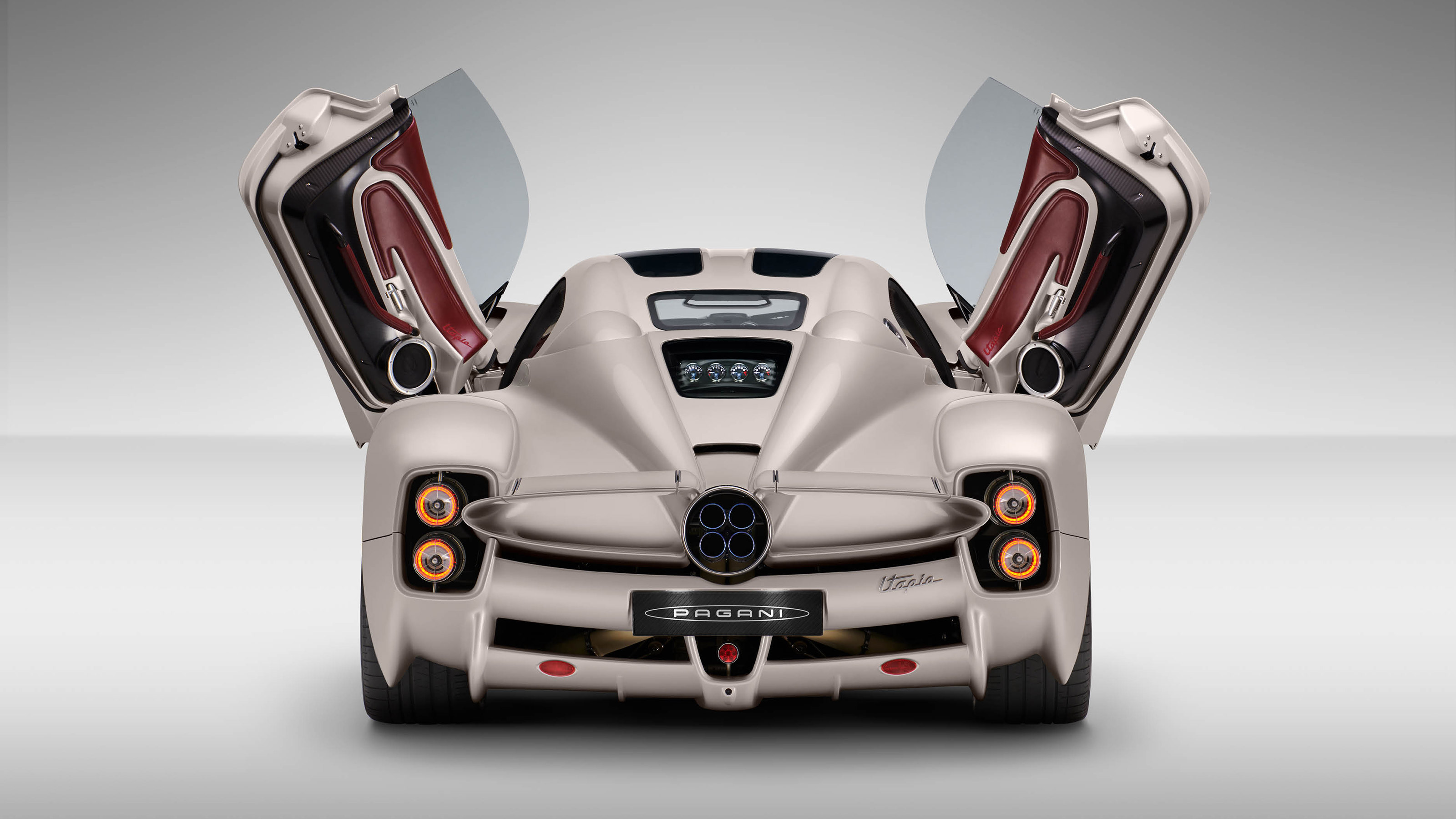 Pagani Utopia