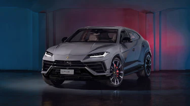 Lamborghini Urus S – front quarter