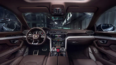Lamborghini Urus S – interior