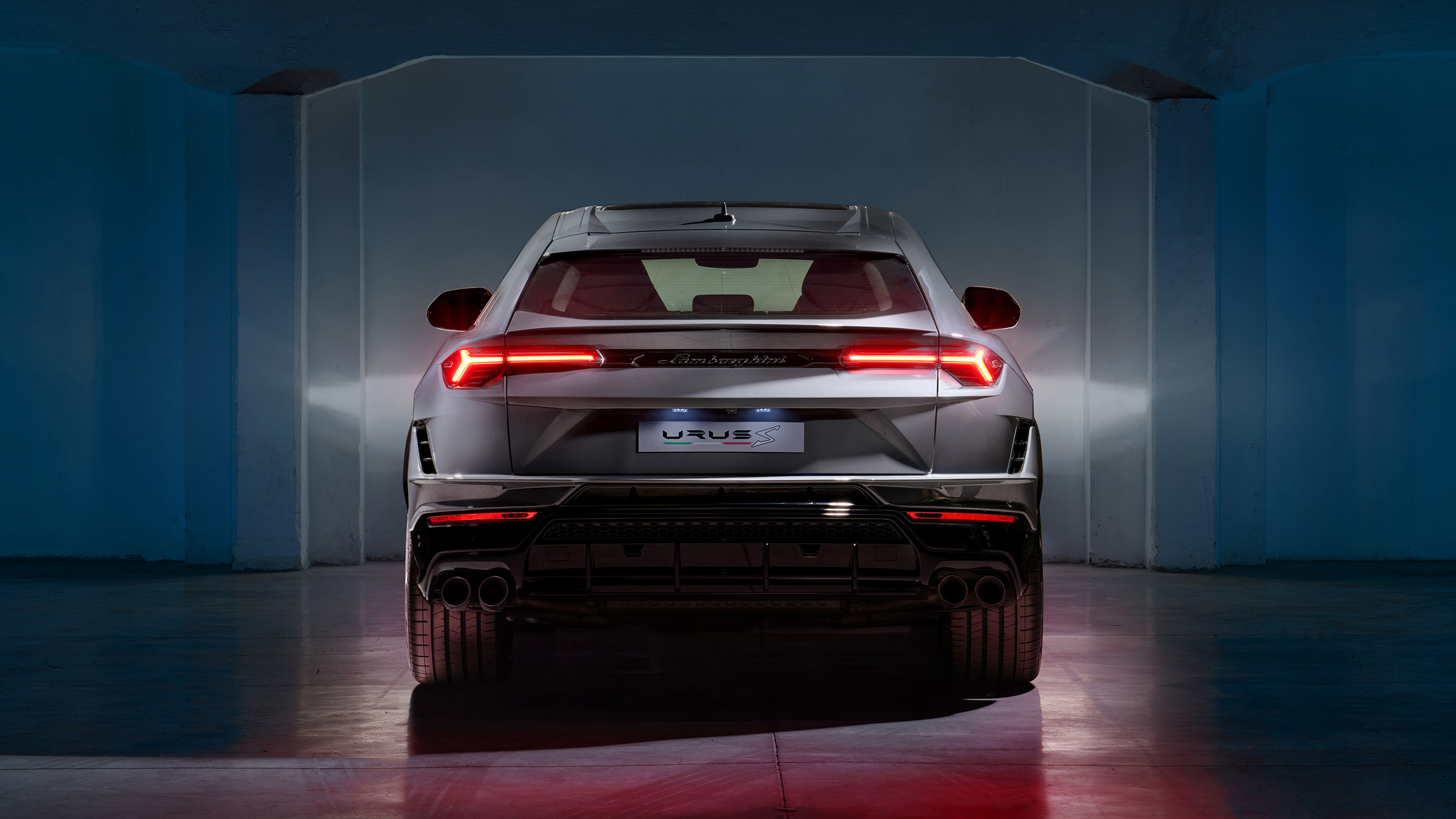 Lamborghini Urus S – rear