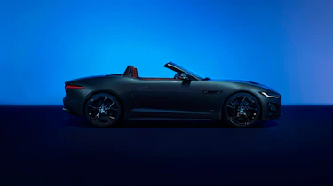 Jaguar F-Type coupe – side