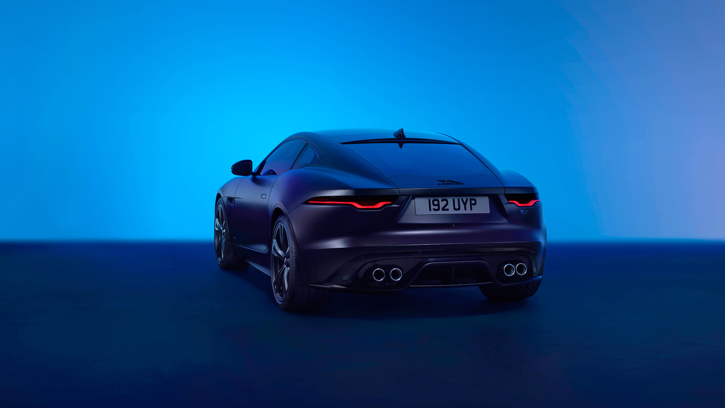 Jaguar F-Type coupe – rear quarter
