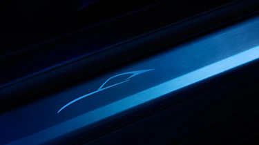 Jaguar F-Type coupe – sill
