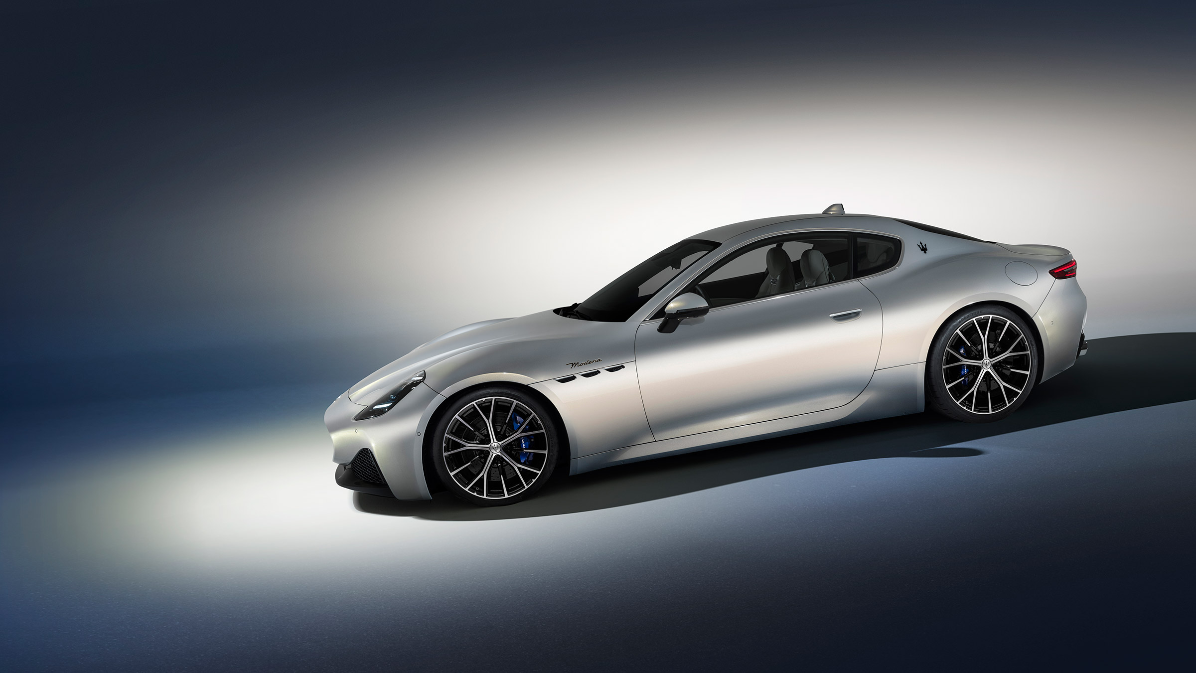 Maserati GranTurismo Modena – side