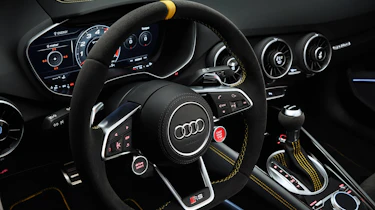 Audi TT RS IE – studio wheel