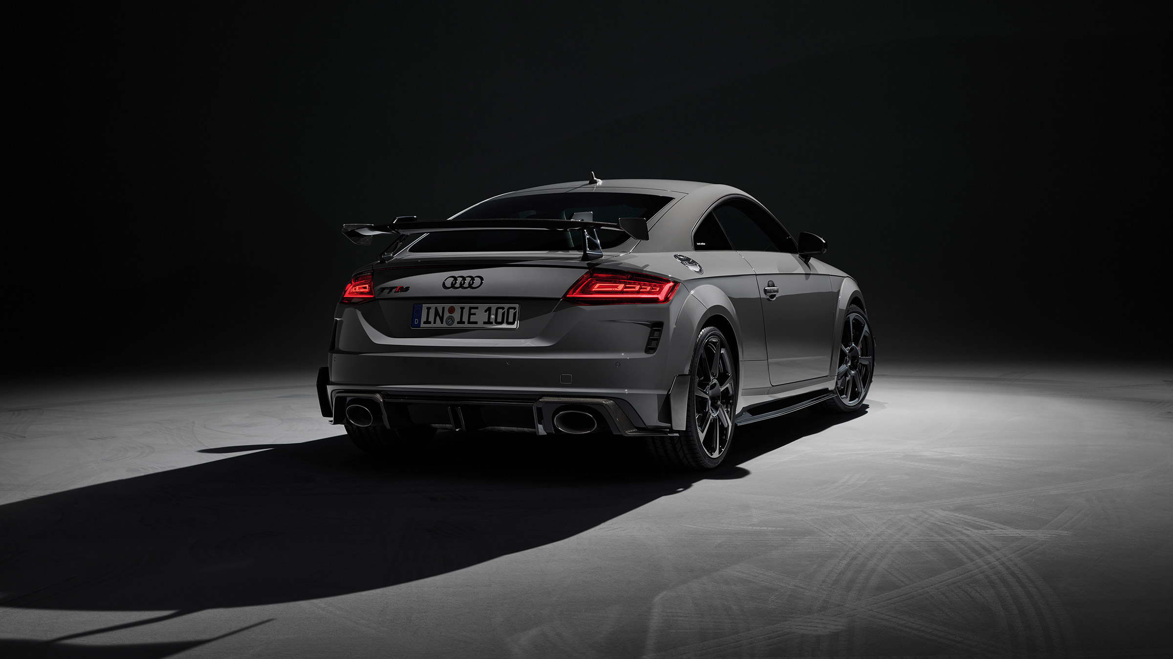 Audi TT RS IE – studio rear