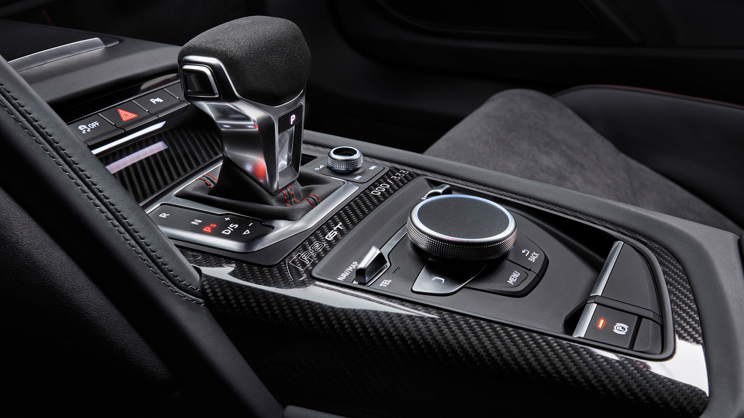 Audi R8 V10 GT RWD – dash