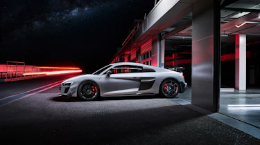 Audi R8 V10 GT RWD – side