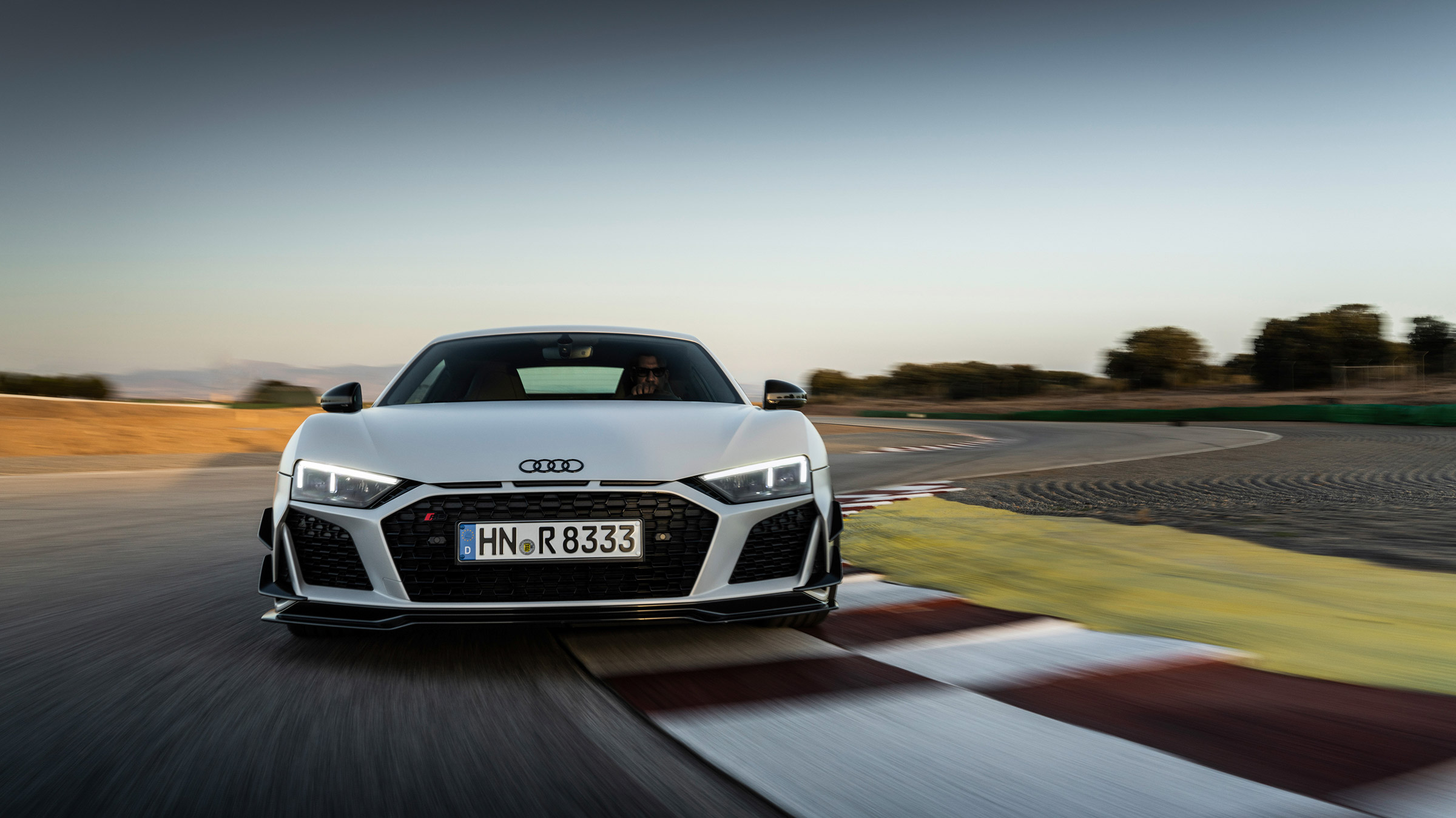 Audi R8 V10 GT RWD – nose