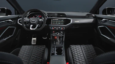 Audi RSQ3 10 Years – cabin