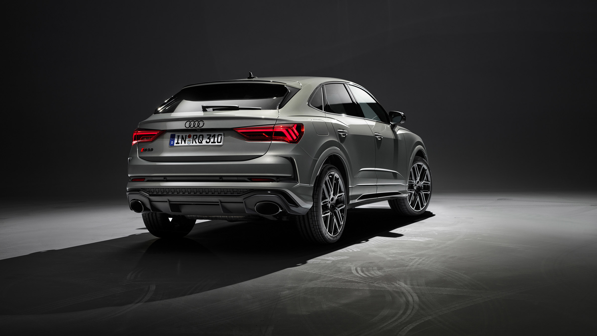 Audi RSQ3 10 Years – rear quarter