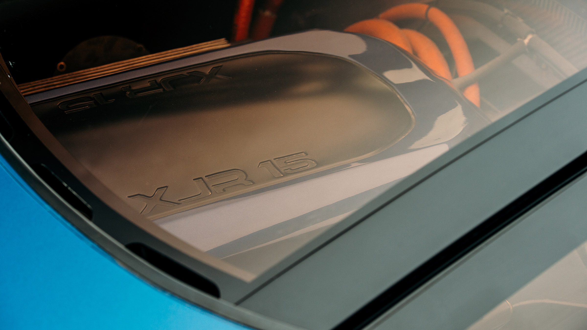 Jaguar XJR-15 – engine cover