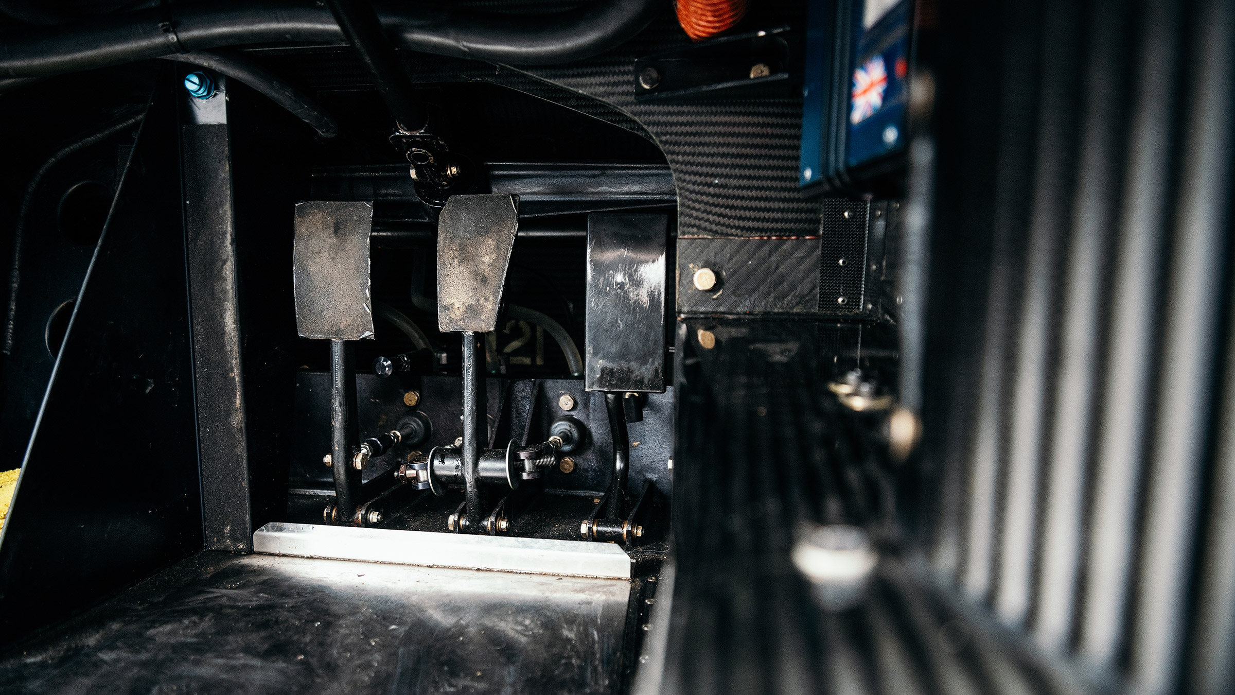 Jaguar XJR-15 – pedals
