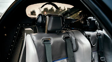 Jaguar XJR-15 – seatback