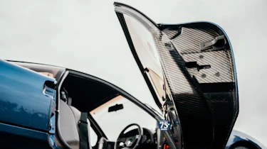 Jaguar XJR-15 – door