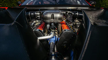 LM GT car 550 – engine