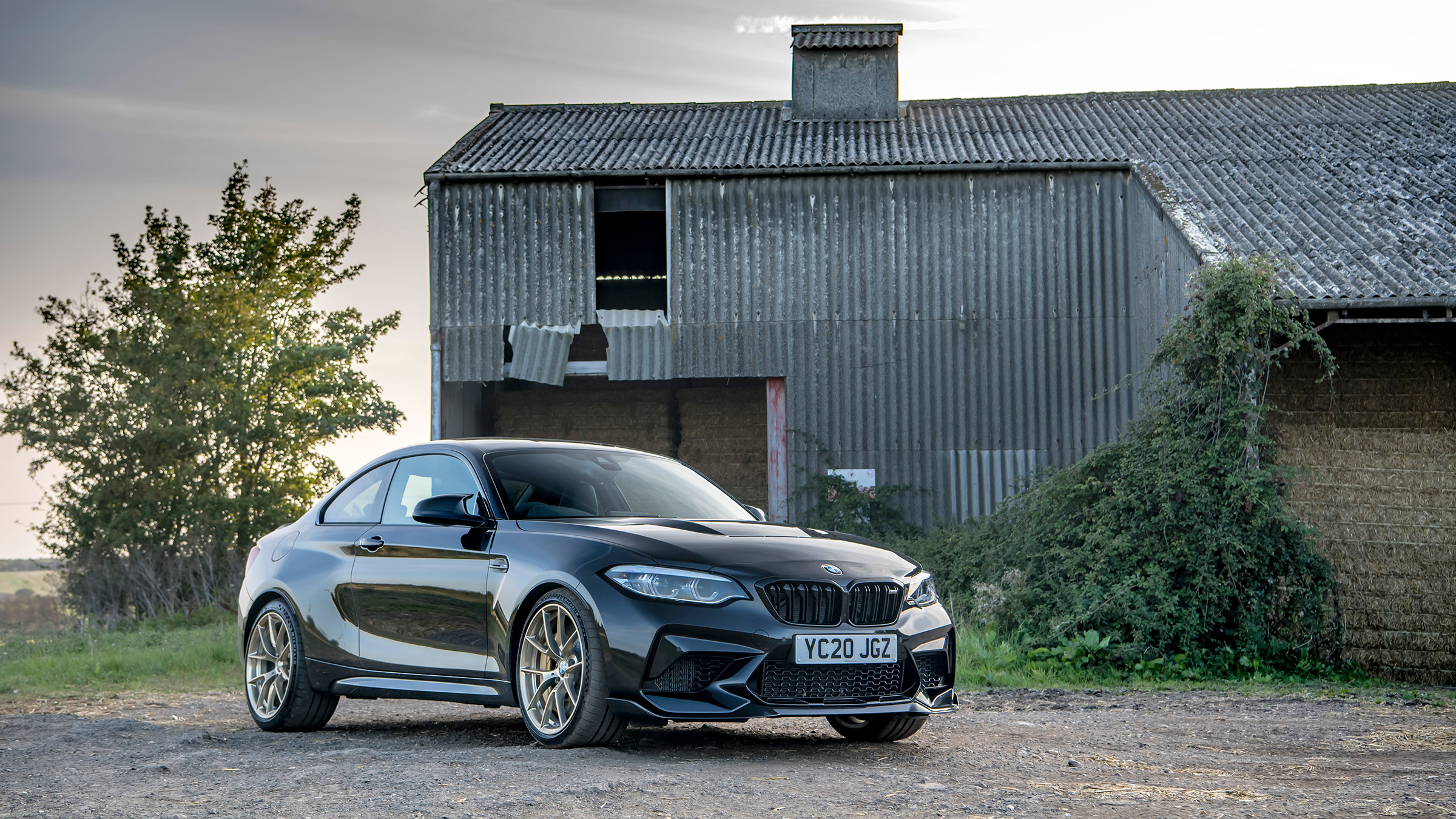 BMW M triple – M2 front static