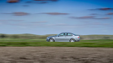 BMW M triple – CSL pan