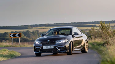 BMW M triple – front action M2
