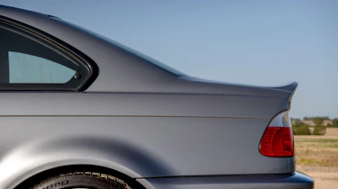BMW M triple – CSL kink