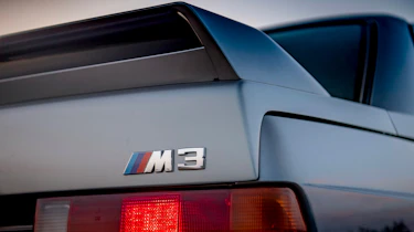BMW M triple – E30 wing