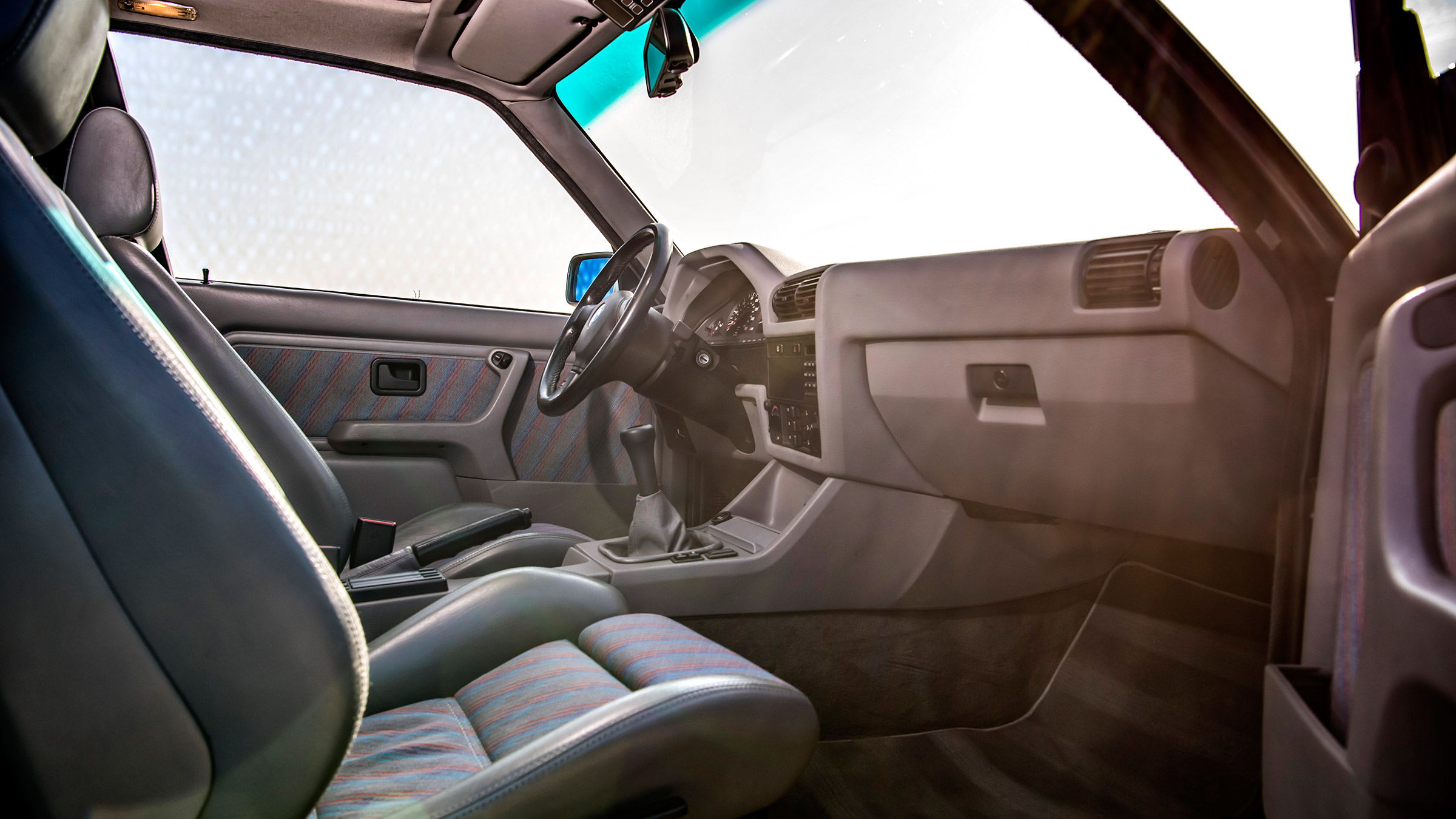 BMW M triple – E30 interior