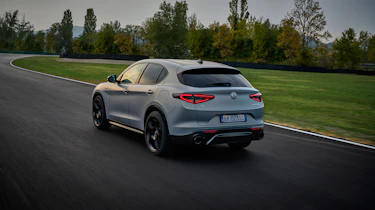 Alfa Romeo Stelvio – rear