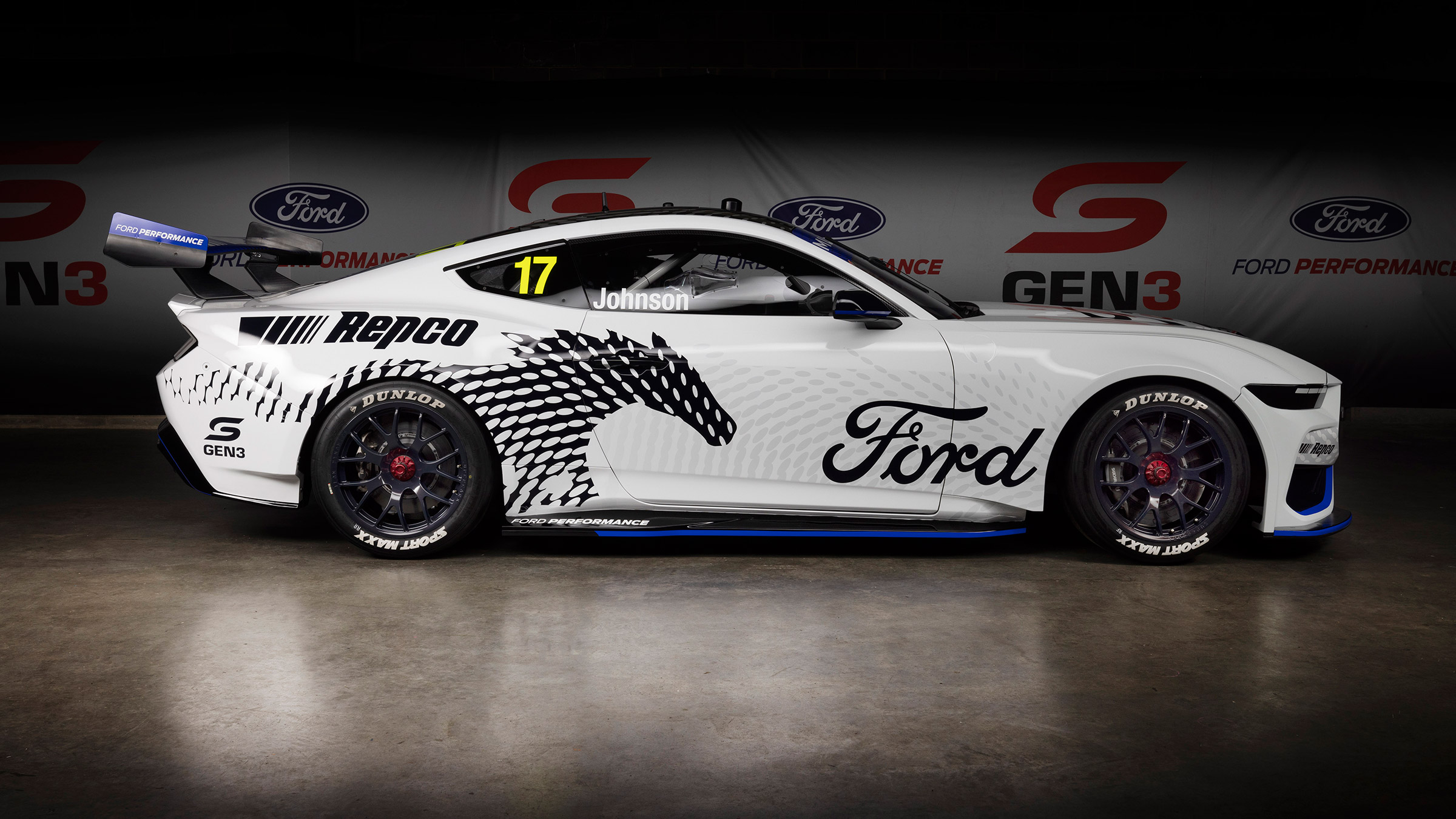 Ford Mustang Australian Supercar – side