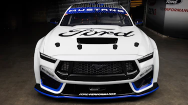 Ford Mustang Australian Supercar – nose