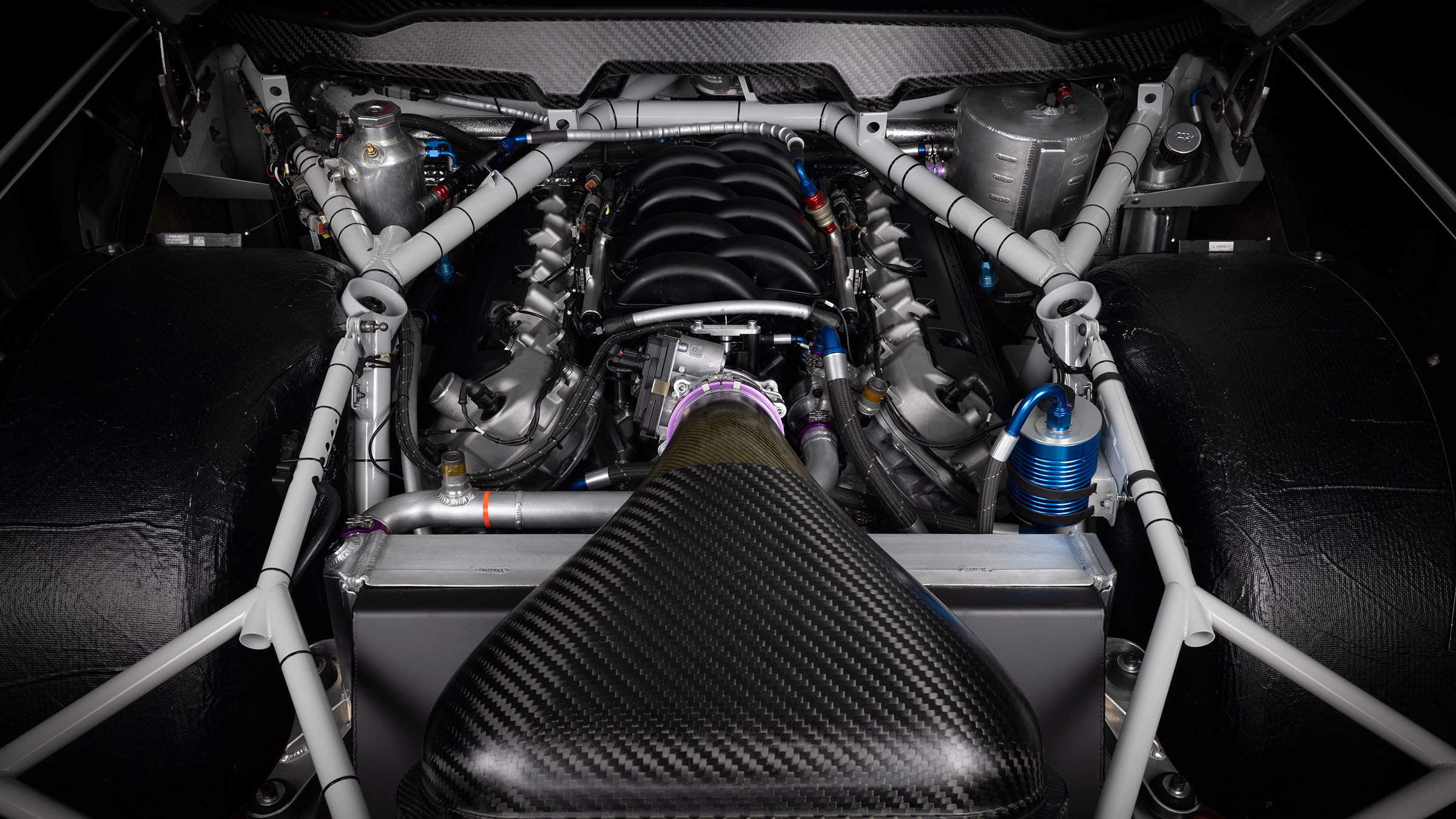 Ford Mustang Australian Supercar – engine
