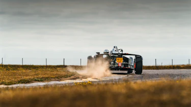 BAC Mono R – cornering