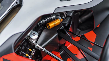 BAC Mono R – suspension