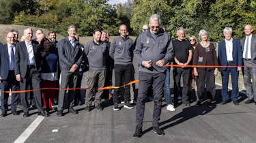 GMG topping out – ribbon