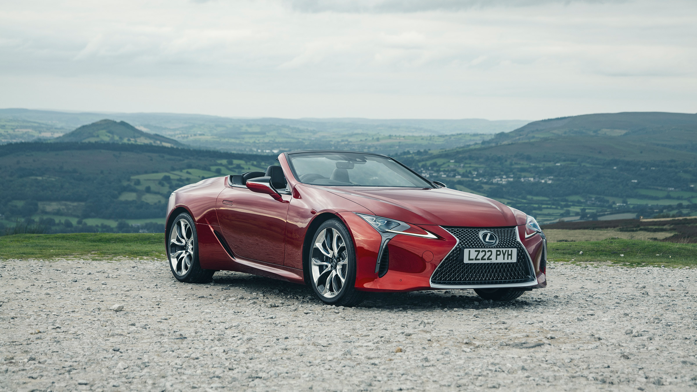 Lexus LC cabrio 22 – front quarter