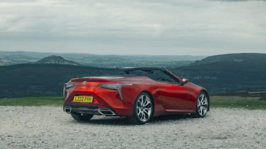 Lexus LC cabrio 22 – rear static