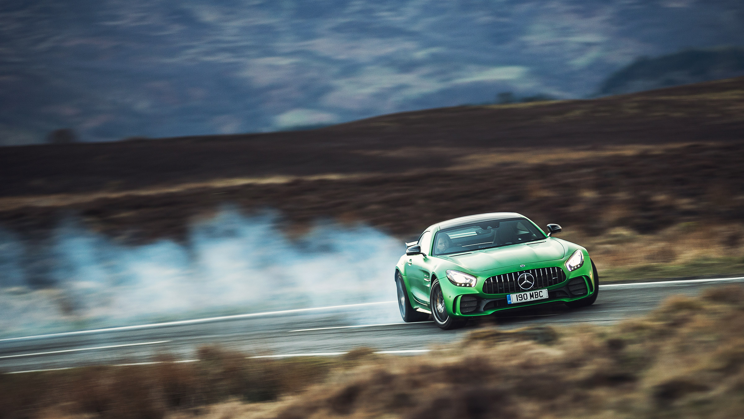 Mercedes-AMG GT R – slide