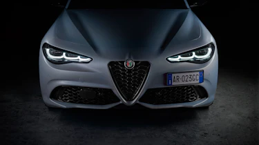 Alfa Romeo Giulia – headlights