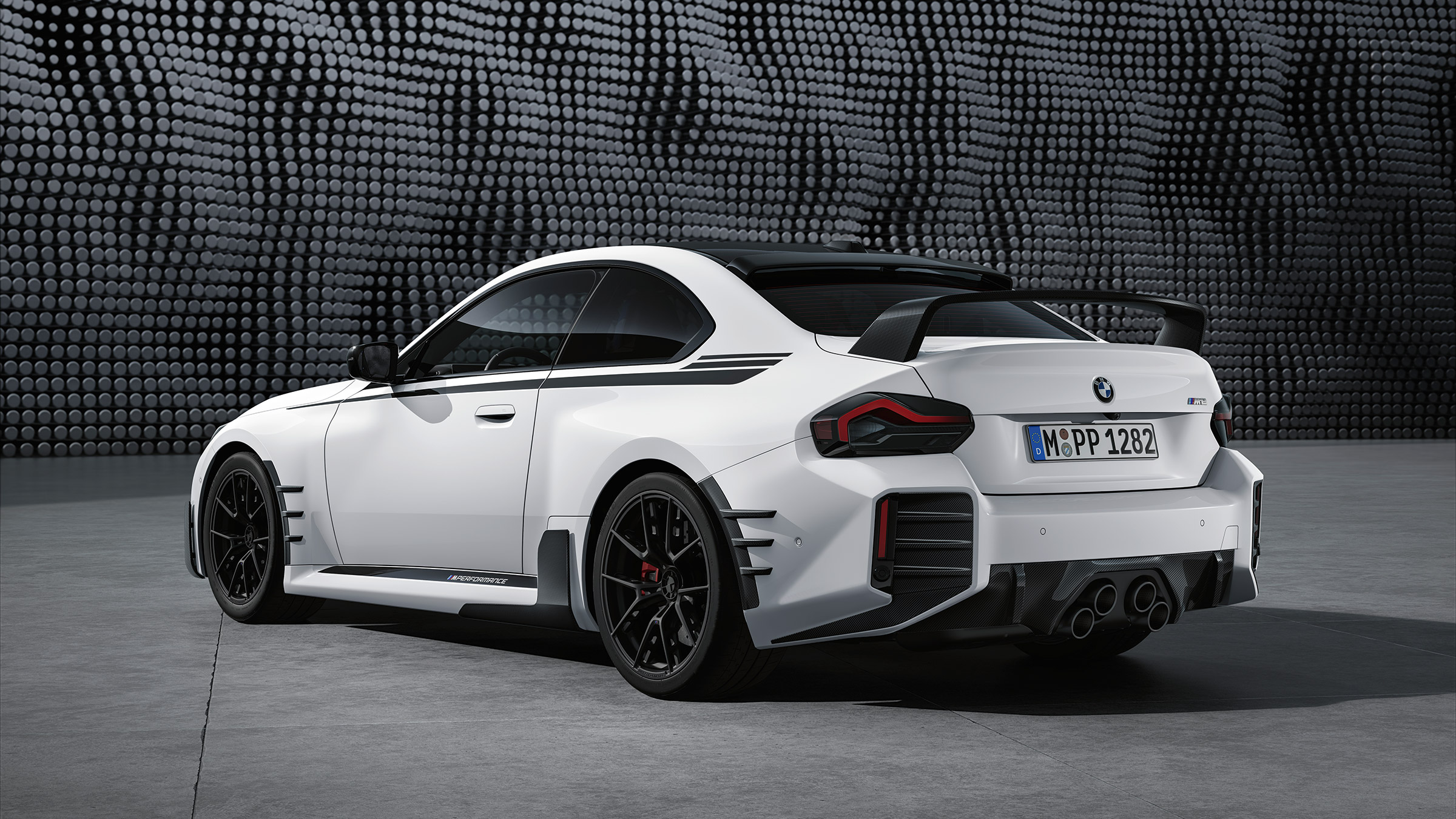 BMW M Performance parts BMW M2 – rear quarter