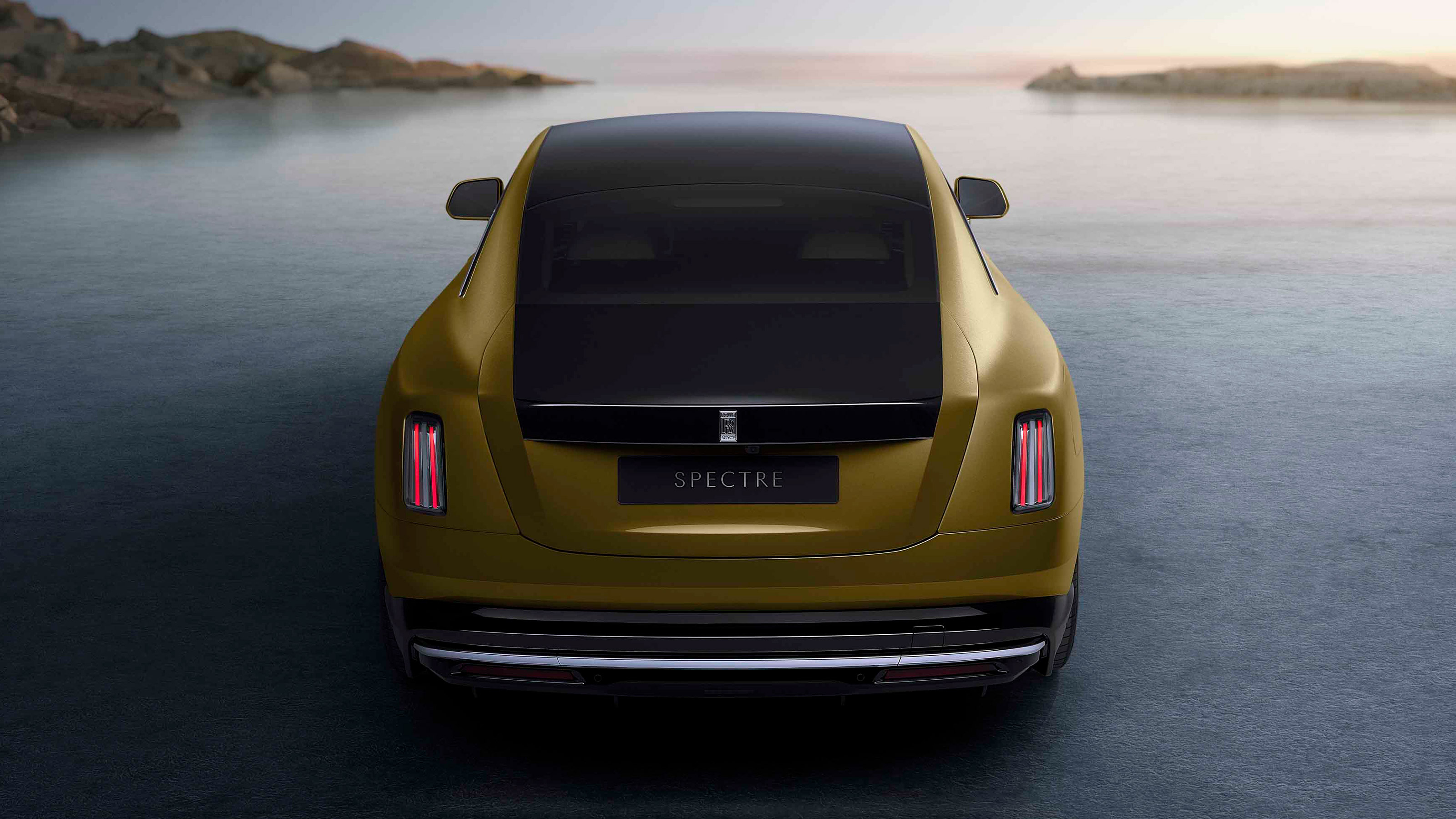 Rolls Royce Spectre revealed